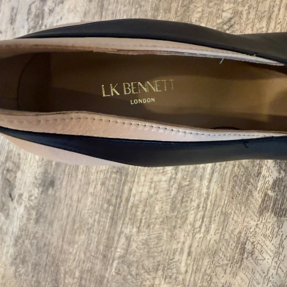 LK Bennett Black and Cream Topline Heels NEW - Picture 7 of 11
